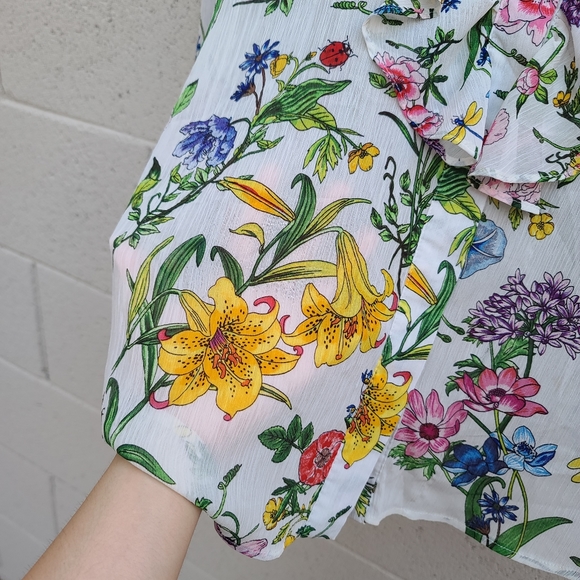 H&M Botanical Floral Garden Ruffled Button Top - Picture 13 of 16